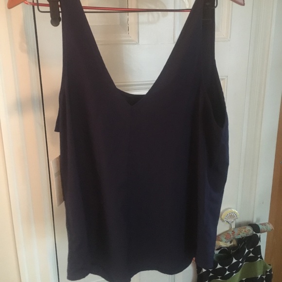 Zella Navy silky tank top in a size large - Picture 2 of 4
